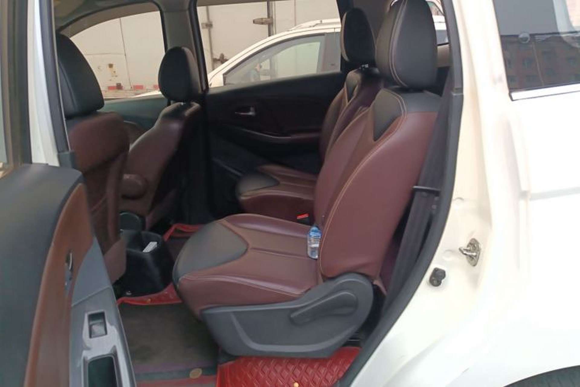 Used Venucia M50V 2017 1.5L XL Manual Comfort Edition Left Rear Seat