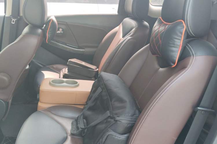 Used Venucia M50V 2017 1.6L XL CVT Luxury Edition Left Rear Seat