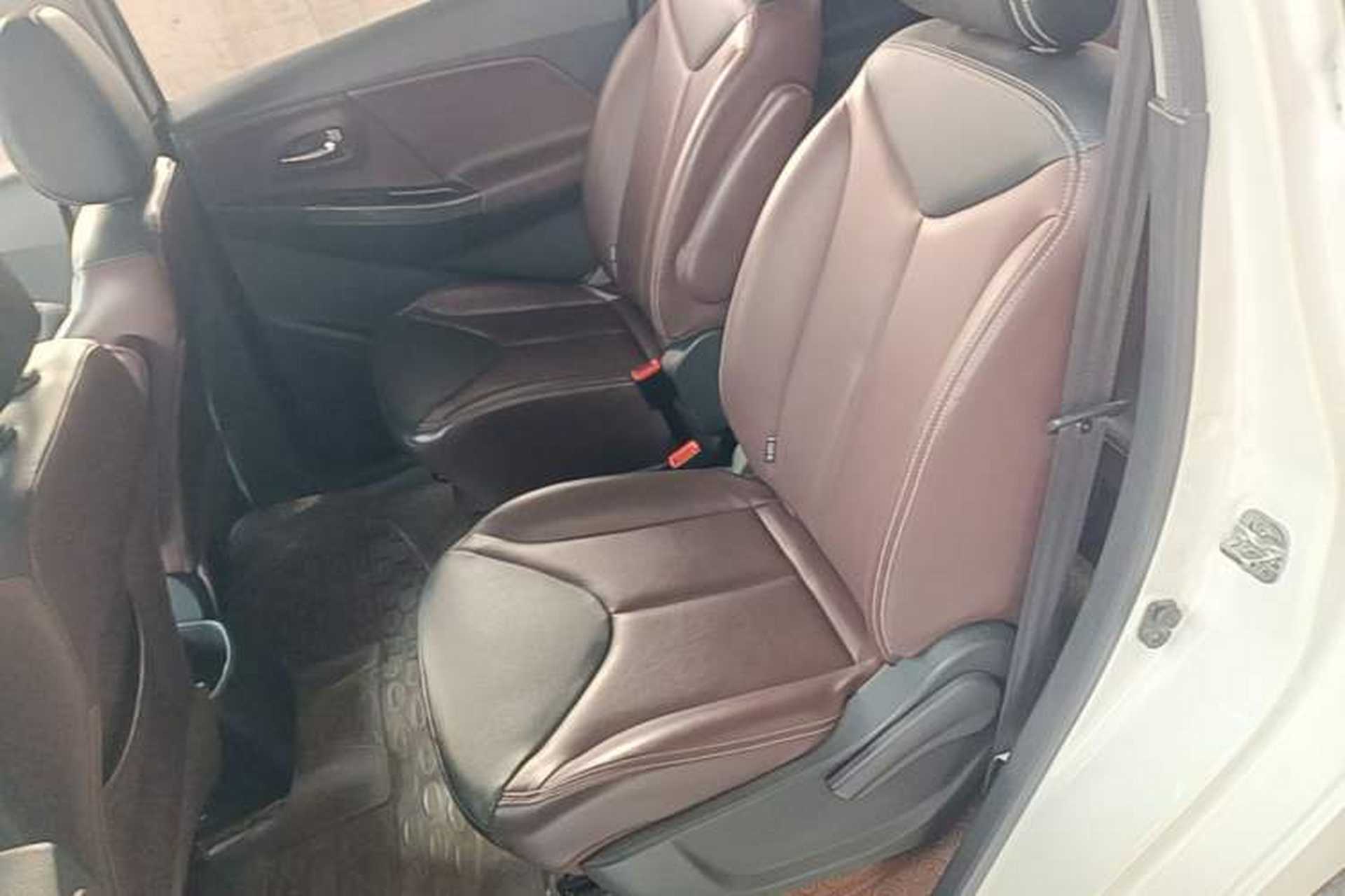 Used Venucia M50V 2017 1.6L XL CVT Luxury Edition Left Rear Seat