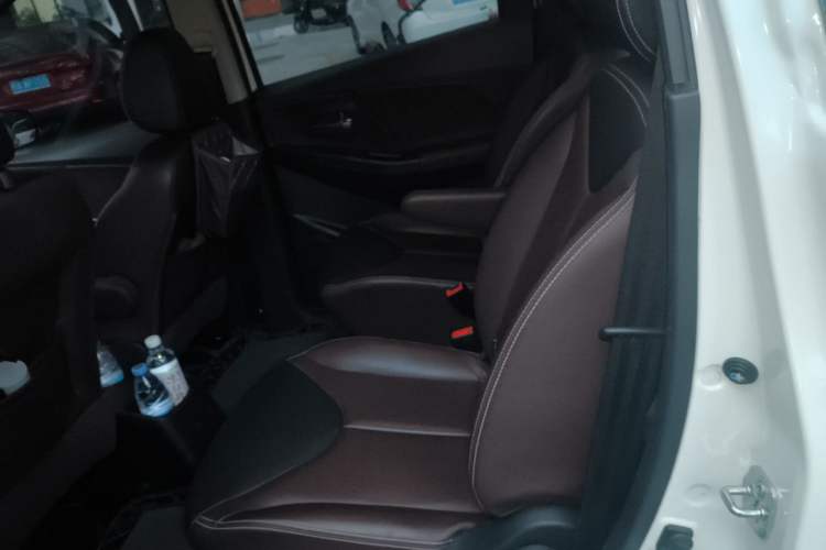 Used Venucia M50V 2017 1.6L XL CVT Luxury Edition Left Rear Seat