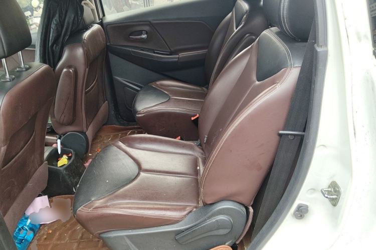 Used Venucia M50V 2017 1.6L XL CVT Luxury Edition Left Rear Seat