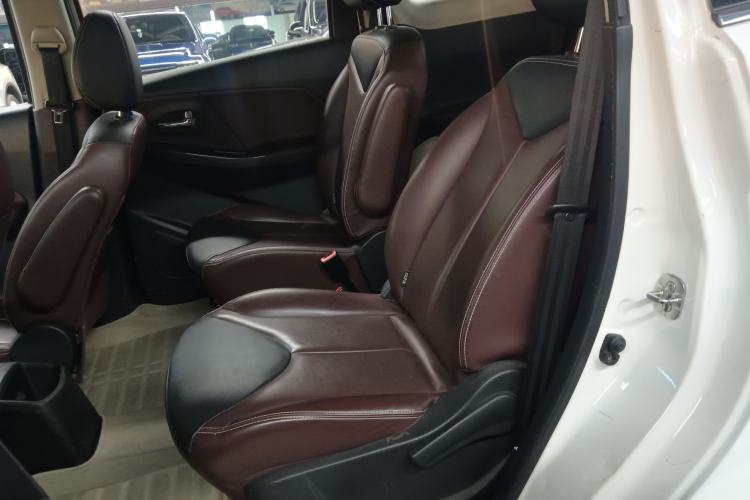 Used Venucia M50V 2017 1.6L XL CVT Luxury Edition Left Rear Seat