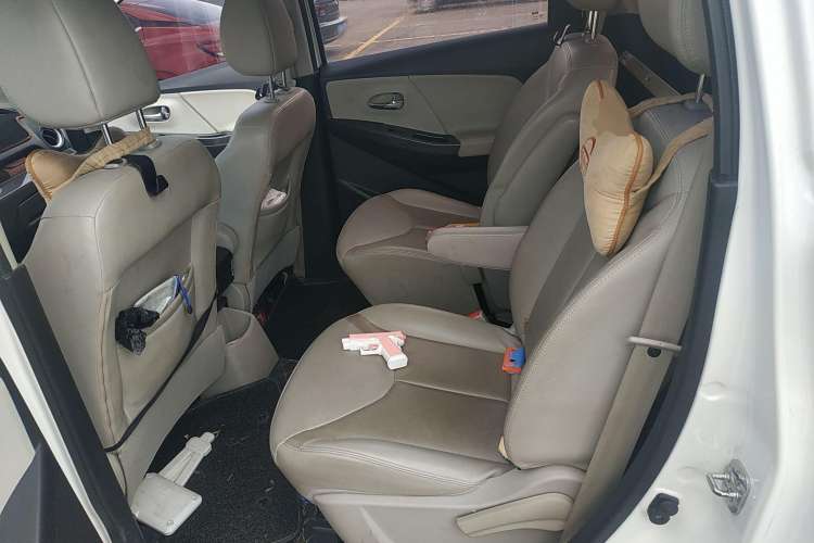 Used Venucia M50V 2017 1.6L XL CVT Luxury Edition Left Rear Seat