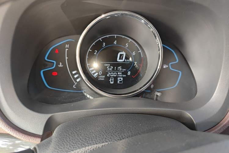 Used Venucia M50V 2017 1.6L XL CVT Luxury Edition Odometer Close Up