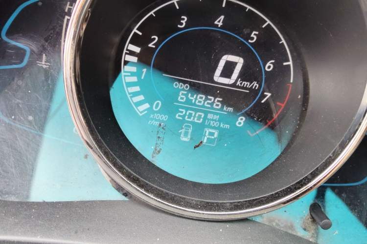Used Venucia M50V 2017 1.6L XL CVT Luxury Edition Odometer Close Up