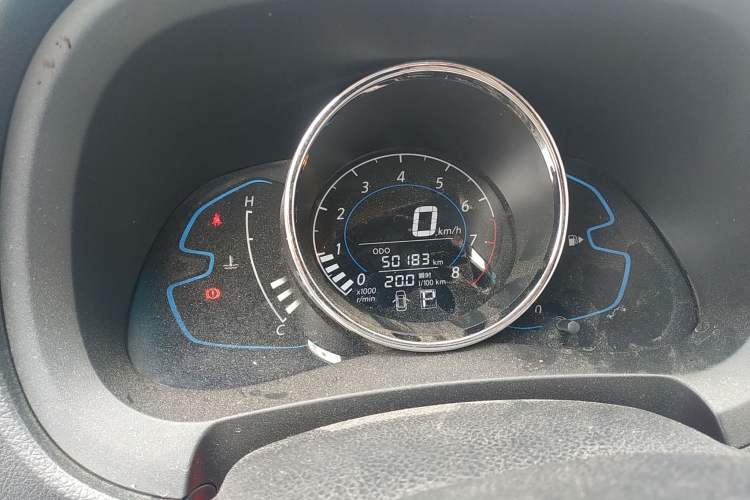 Used Venucia M50V 2017 1.6L XL CVT Luxury Edition Odometer Close Up