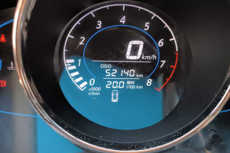 Used Venucia M50V 2017 1.5L XL Manual Comfort Edition Odometer Close Up