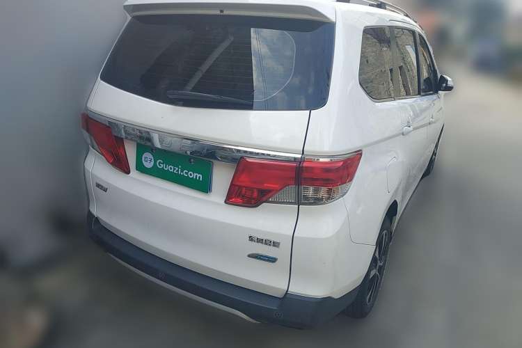 Used Venucia M50V 2017 1.6L XL CVT Luxury Edition Rear Right 45 Deg