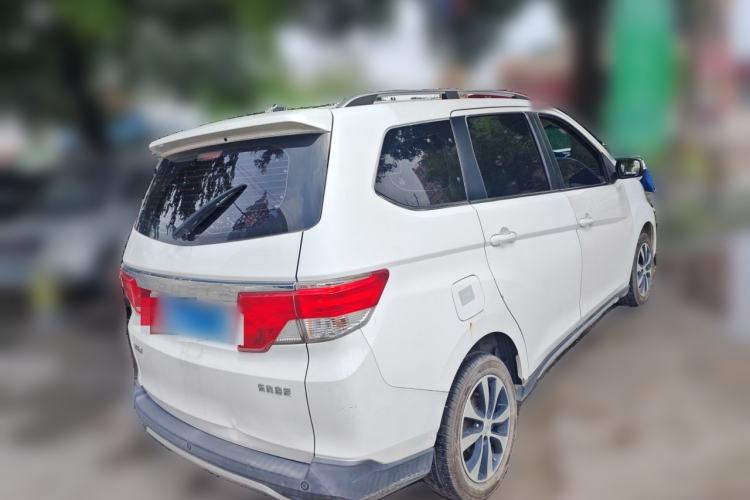 Used Venucia M50V 2017 1.5L XE Manual Standard Edition Rear Right 45 Deg