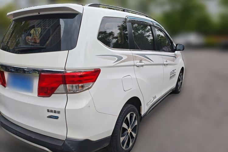 Used Venucia M50V 2017 1.6L XL CVT Luxury Edition Rear Right 45 Deg