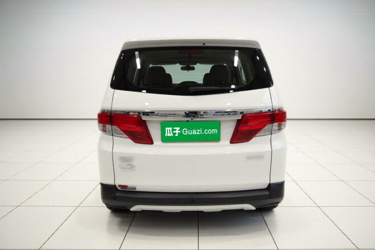 Used Venucia M50V 2017 1.5L XL Manual Comfort Edition Rear