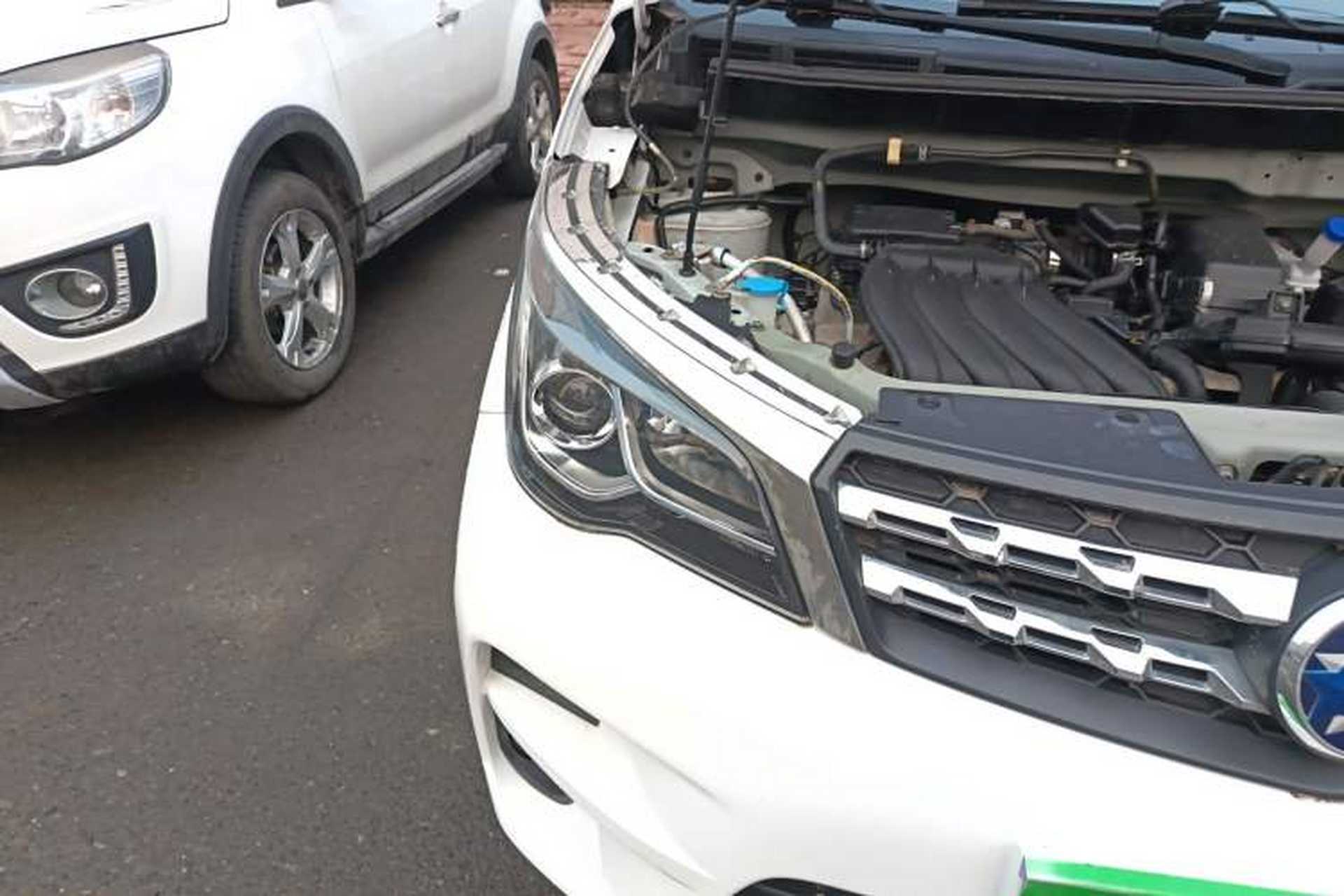 Used Venucia M50V 2017 1.5L XL Manual Comfort Edition Right Front Headlight