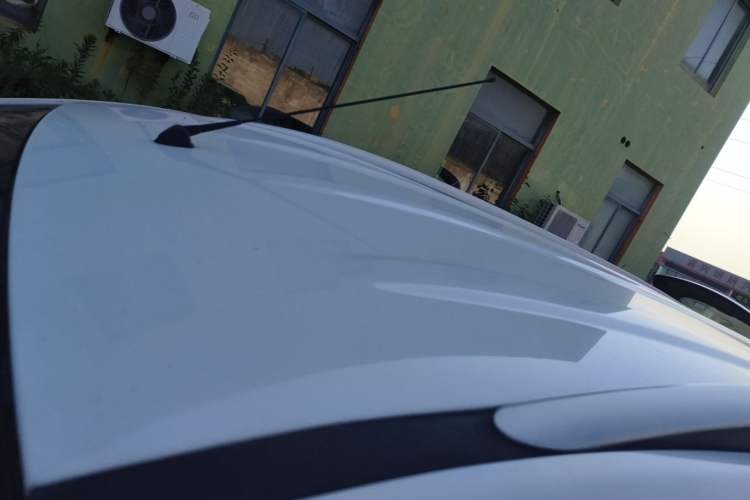 Used Venucia M50V 2017 1.6L XL CVT Luxury Edition Roof