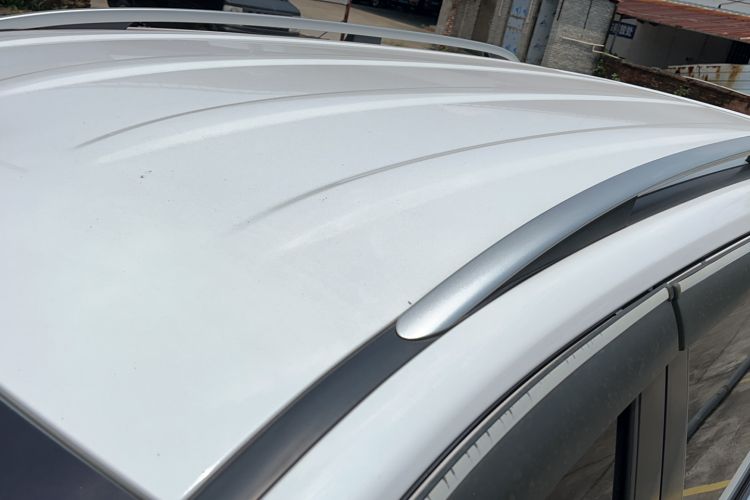 Used Venucia M50V 2017 1.6L XV CVT Deluxe Edition Roof