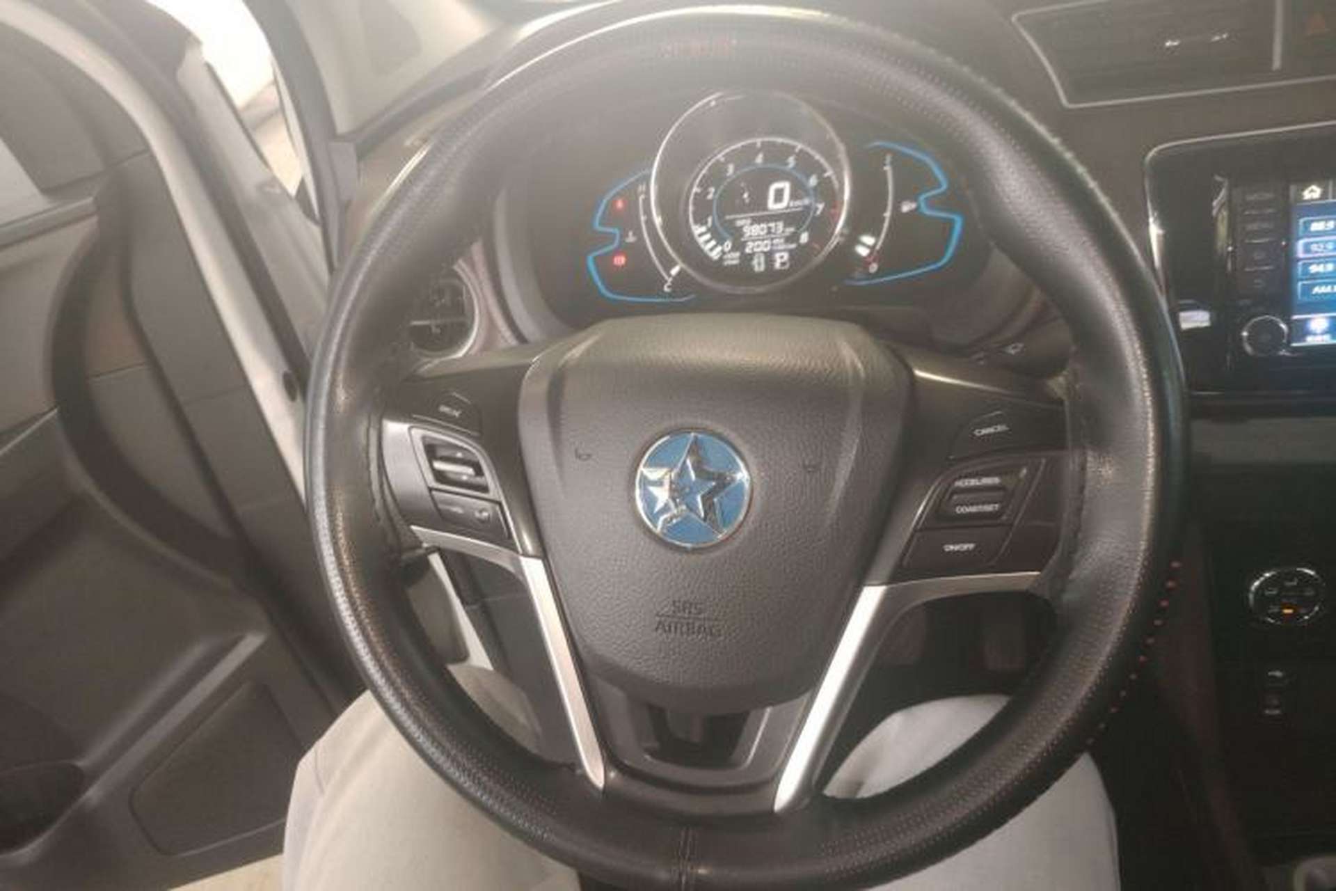 Used Venucia M50V 2017 1.6L XL CVT Luxury Edition Steering Wheel