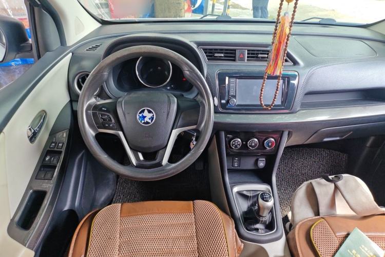 Used Venucia M50V 2017 1.5L XE Manual Standard Edition Steering Wheel