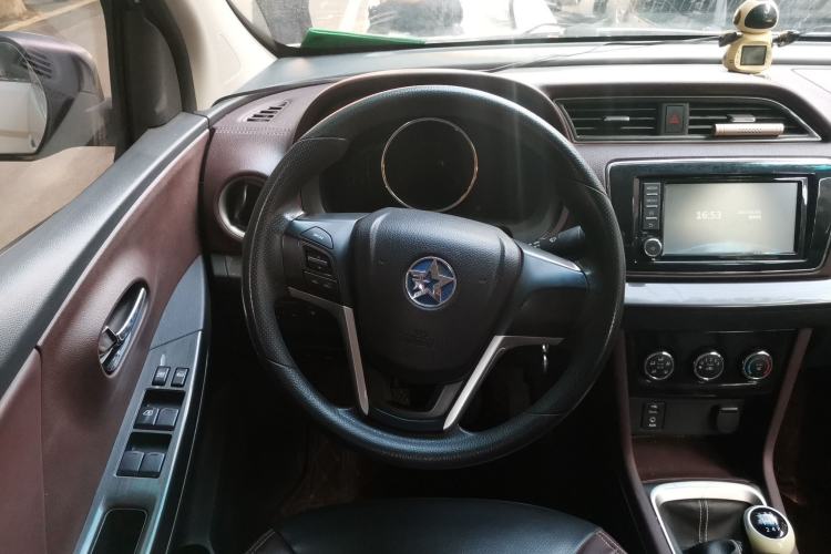 Used Venucia M50V 2017 1.5L XL Manual Comfort Edition Steering Wheel
