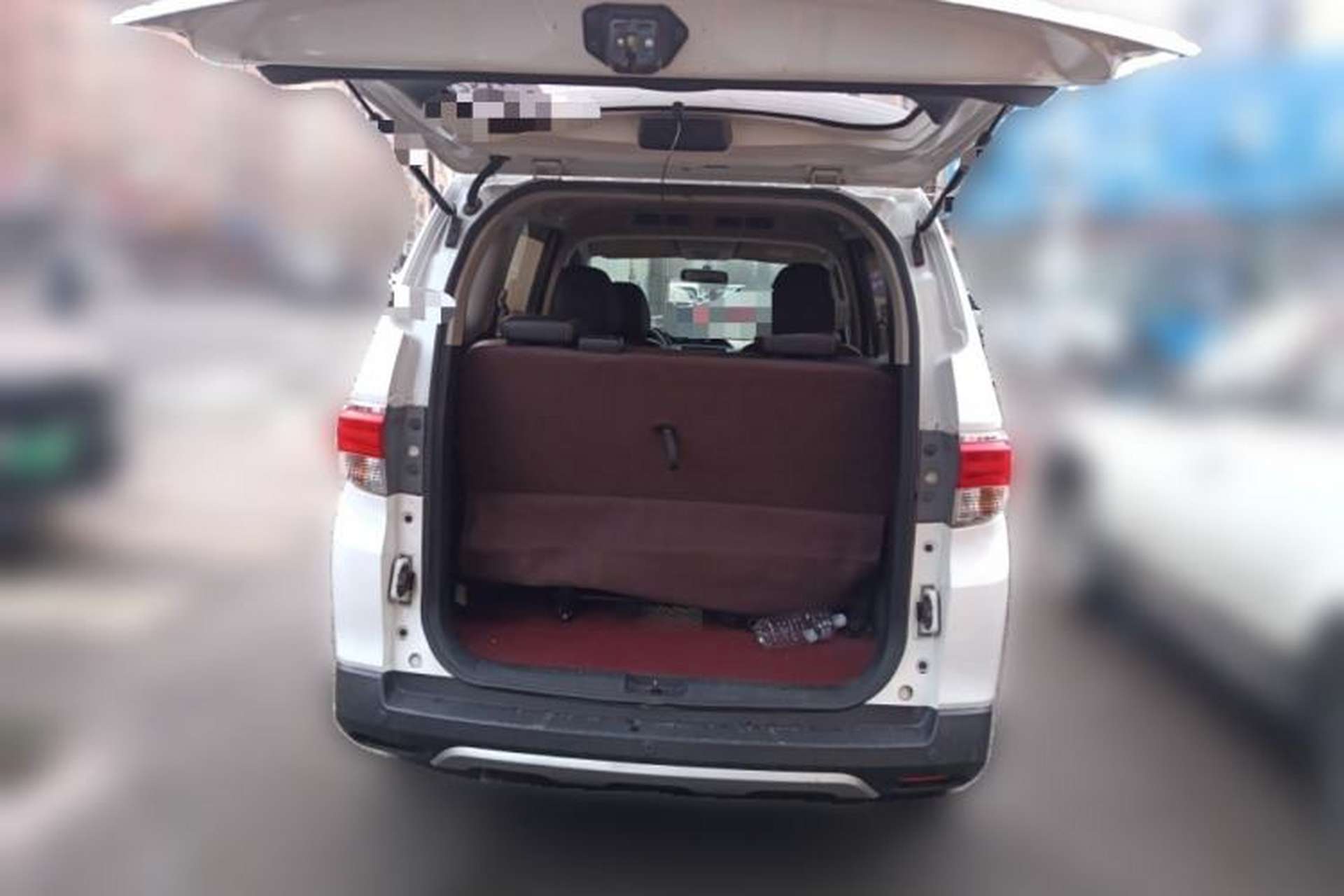 Used Venucia M50V 2017 1.5L XL Manual Comfort Edition Trunk