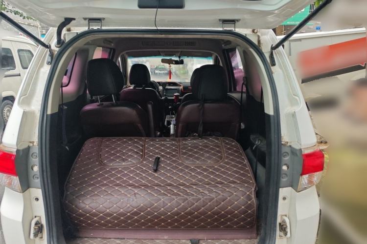 Used Venucia M50V 2017 1.6L XL CVT Luxury Edition Trunk