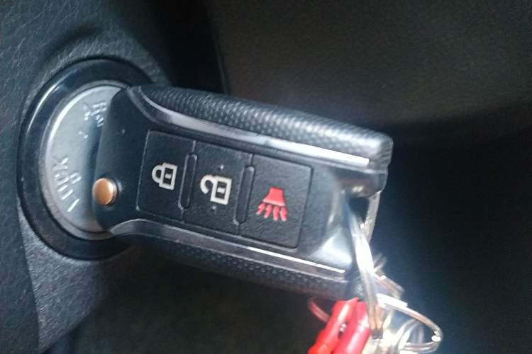 Used Venucia M50V 2017 1.6L XL CVT Luxury Edition Vehicle Key