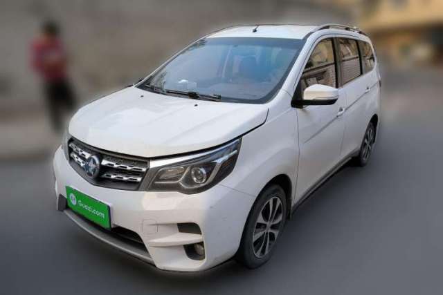 Used Venucia M50V 2017 1.5L XL Manual Comfort Edition