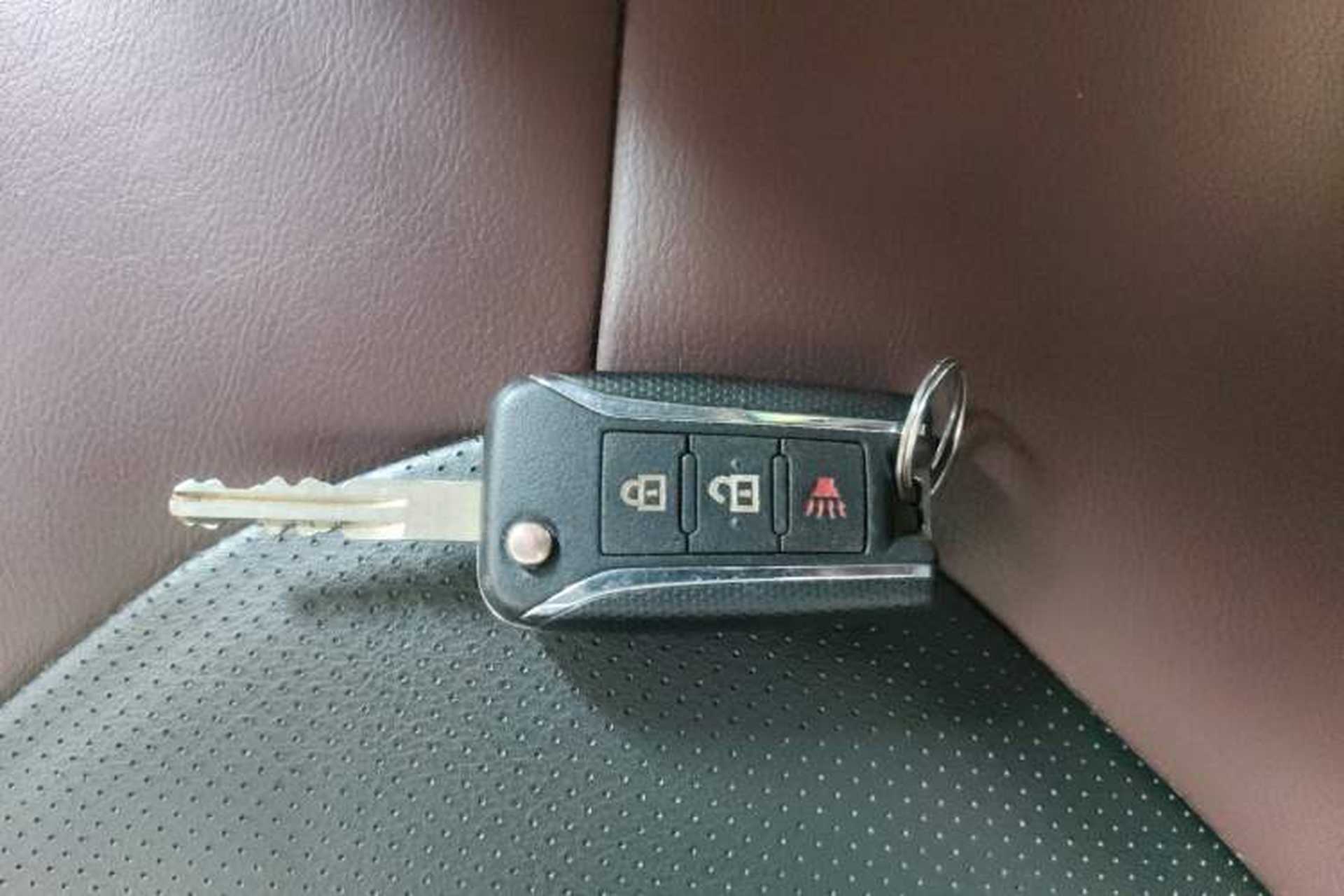 Used Venucia M50V 2017 1.6L XL CVT Luxury Edition Vehicle Key