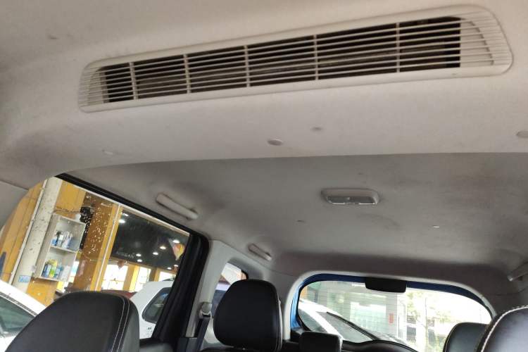 Used Venucia M50V 2019 1.6L CVT Luxury Edition Headliner
