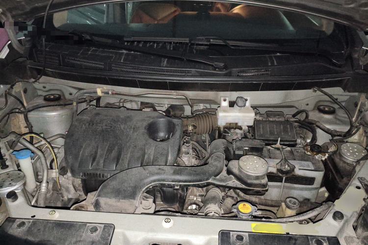 Used Venucia M50V 2019 1.6L CVT Luxury Edition Engine Bay