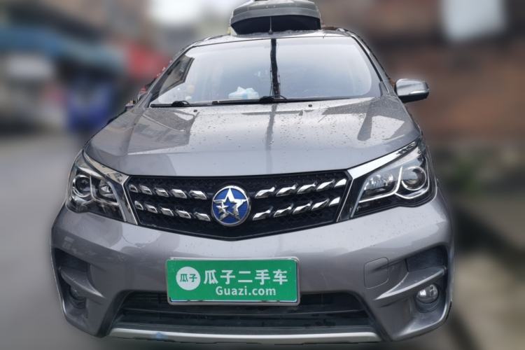 Used Venucia M50V 2019 1.6L CVT Luxury Edition Front