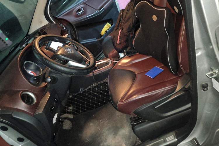 Used Venucia M50V 2019 1.6L CVT Luxury Edition Left Front Seat