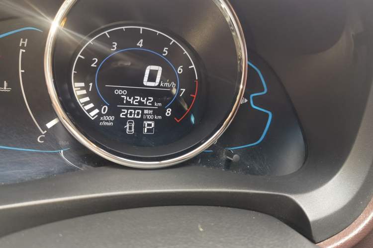 Used Venucia M50V 2019 1.6L CVT Luxury Edition Odometer Close Up