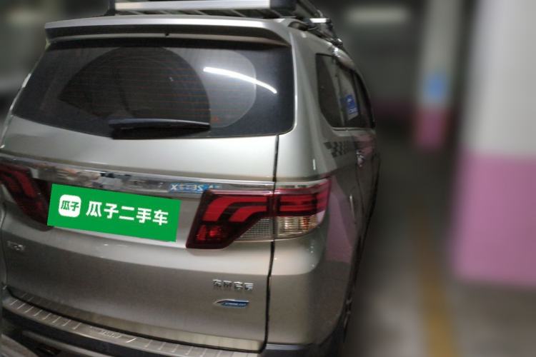 Used Venucia M50V 2019 1.6L CVT Luxury Edition Rear