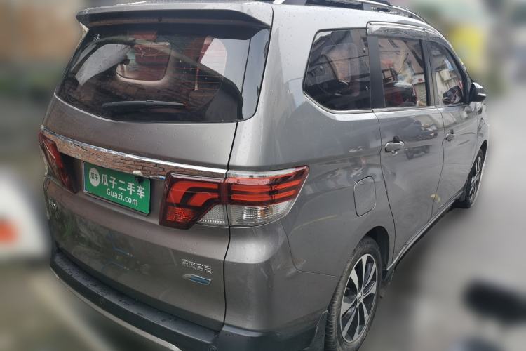 Used Venucia M50V 2019 1.6L CVT Luxury Edition Rear Right 45 Deg