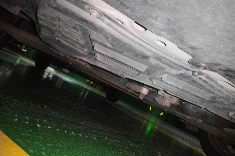 Used Venucia M50V 2019 1.6L CVT Luxury Edition Chassis Front