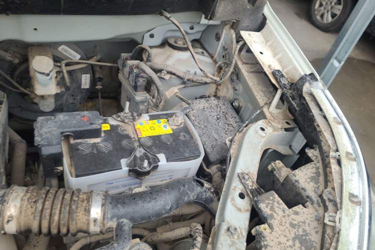 Used Venucia M50V 2019 1.5L Manual Comfort Edition Engine Bay Left