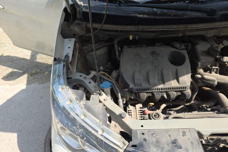 Used Venucia M50V 2019 1.5L Manual Comfort Edition Engine Bay Right