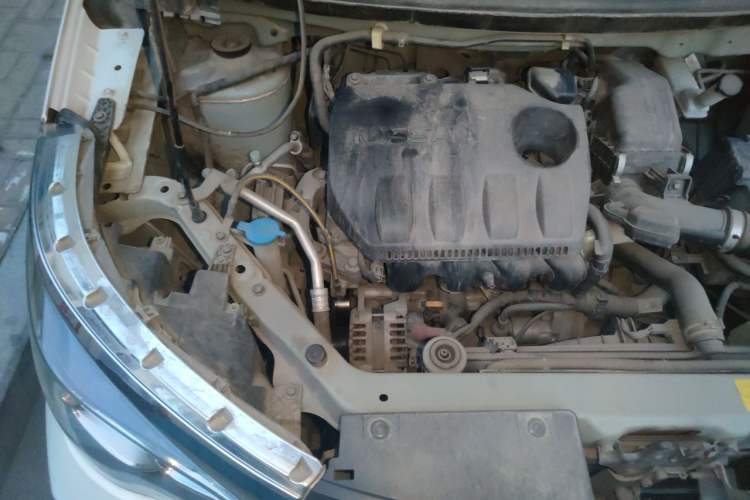 Used Venucia M50V 2019 1.5L Manual Comfort Edition Engine Bay Right