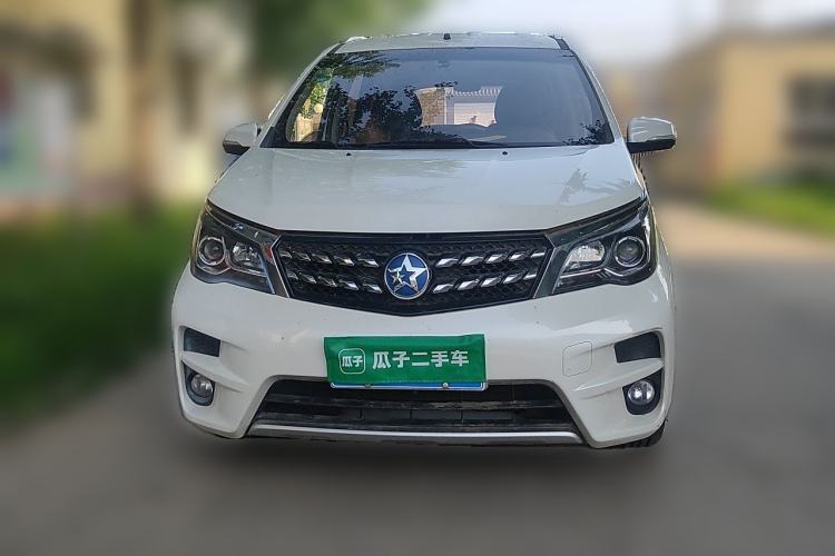 Used Venucia M50V 2019 1.5L Manual Comfort Edition Front