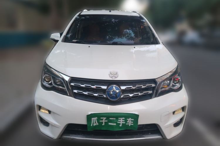 Used Venucia M50V 2019 1.5L Manual Comfort Edition Front
