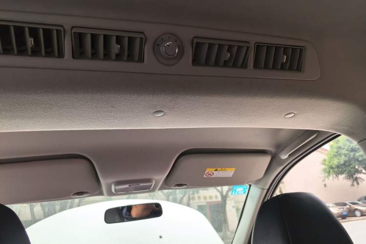 Used Venucia M50V 2019 1.5L Manual Comfort Edition Headliner