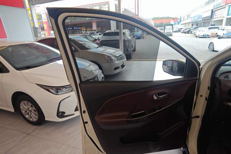 Used Venucia M50V 2019 1.5L Manual Comfort Edition Left Front Door Interior
