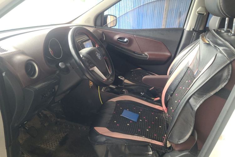 Used Venucia M50V 2019 1.5L Manual Comfort Edition Left Front Seat