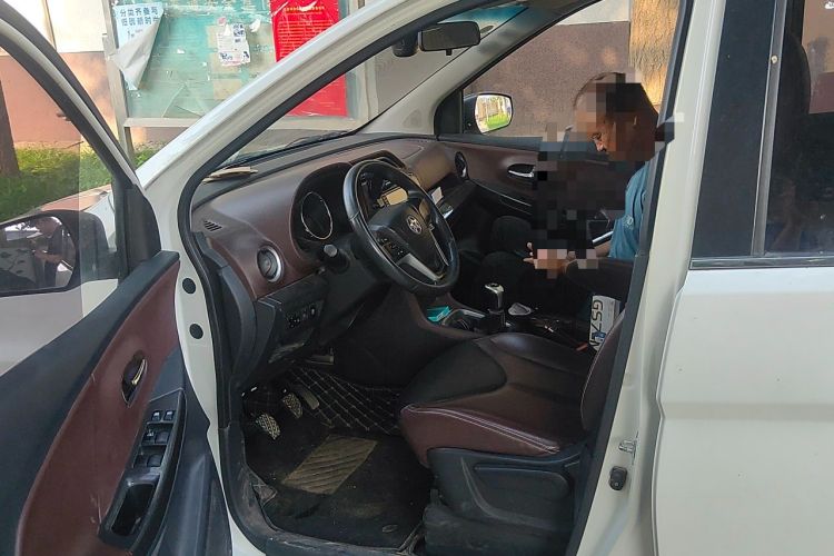 Used Venucia M50V 2019 1.5L Manual Comfort Edition Left Front Seat