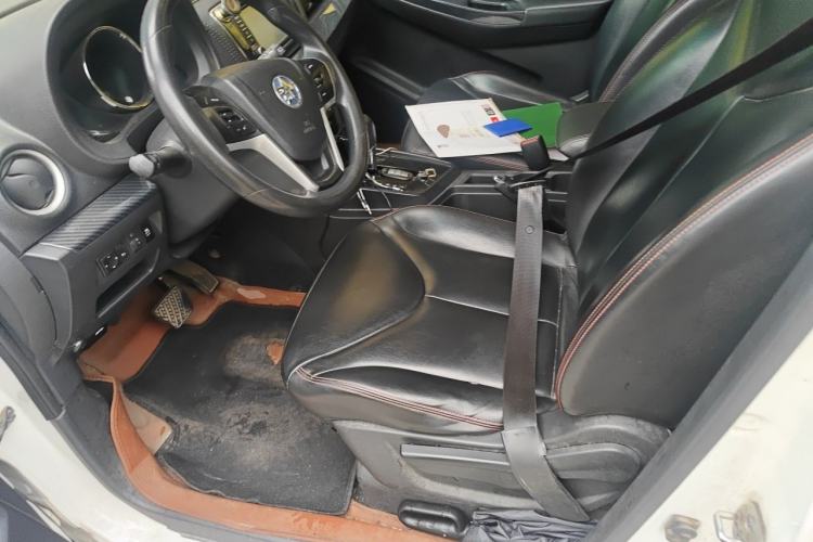 Used Venucia M50V 2019 1.6L CVT Ultimate Edition Left Front Seat