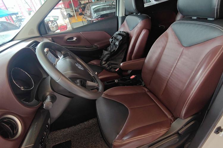 Used Venucia M50V 2019 1.5L Manual Comfort Edition Left Front Seat