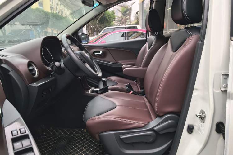 Used Venucia M50V 2019 1.5L Manual Comfort Edition Left Front Seat