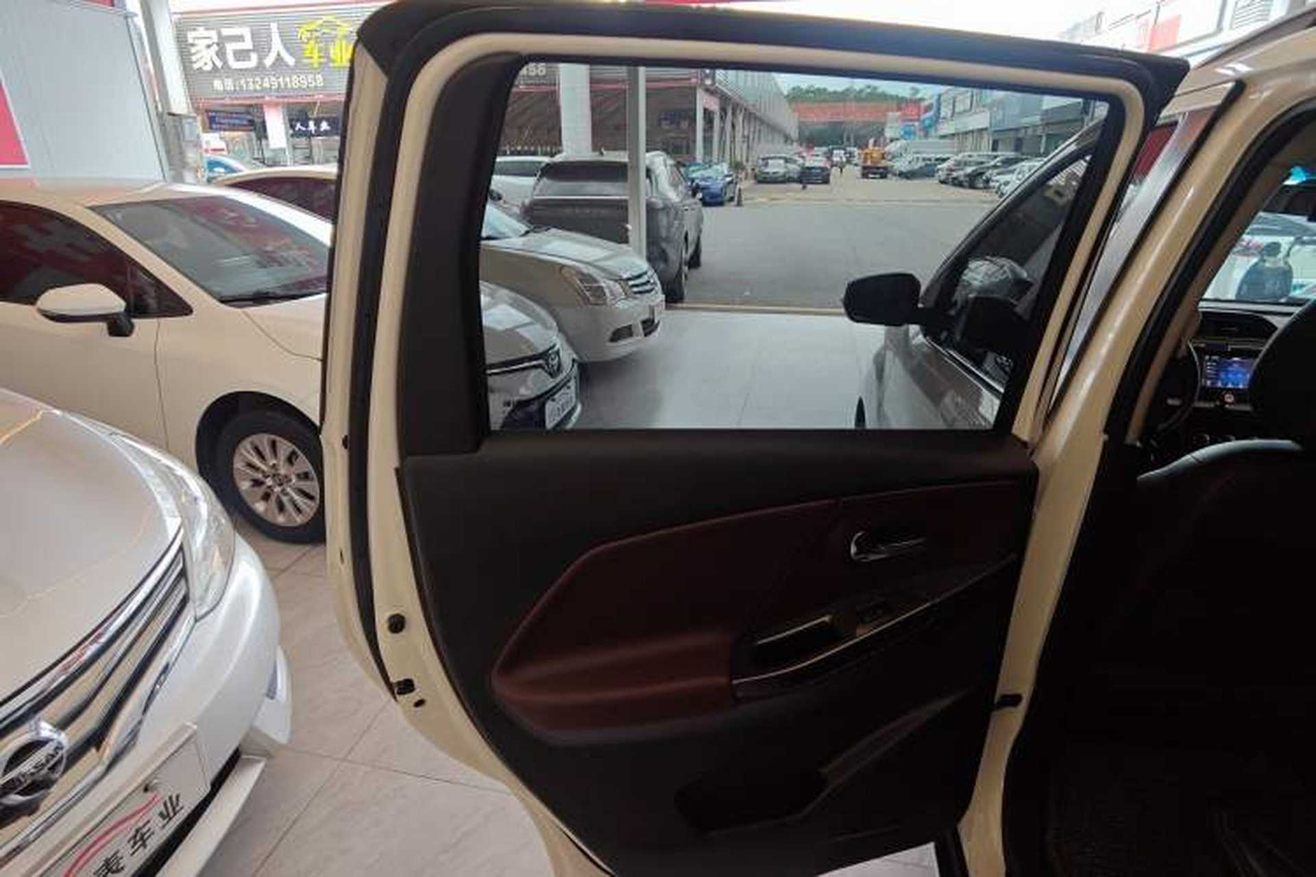 Used Venucia M50V 2019 1.5L Manual Comfort Edition Left Rear Door Interior