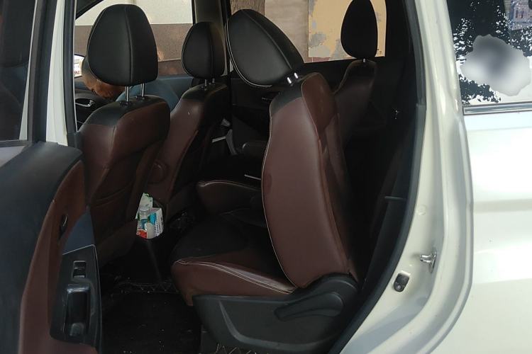 Used Venucia M50V 2019 1.5L Manual Comfort Edition Left Rear Seat