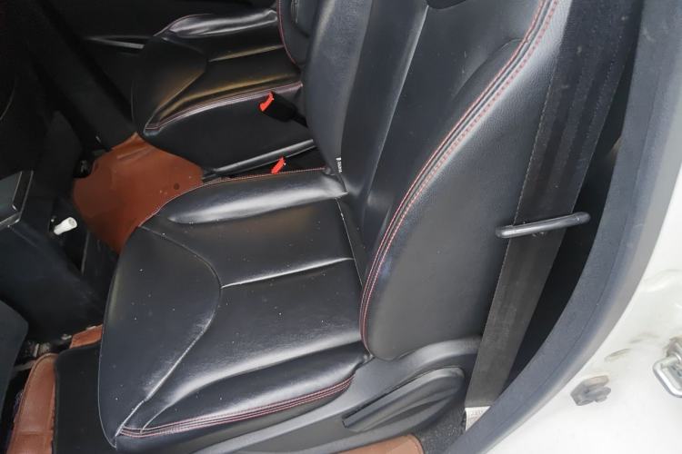 Used Venucia M50V 2019 1.6L CVT Ultimate Edition Left Rear Seat