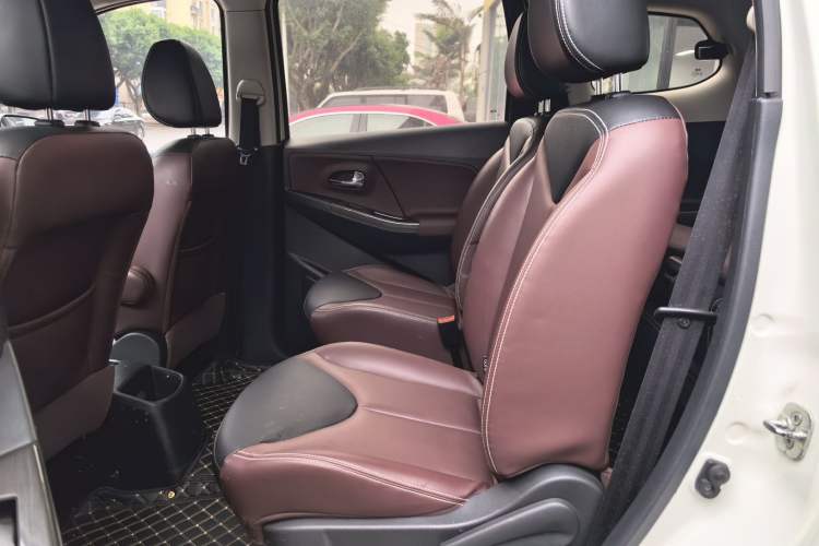 Used Venucia M50V 2019 1.5L Manual Comfort Edition Left Rear Seat